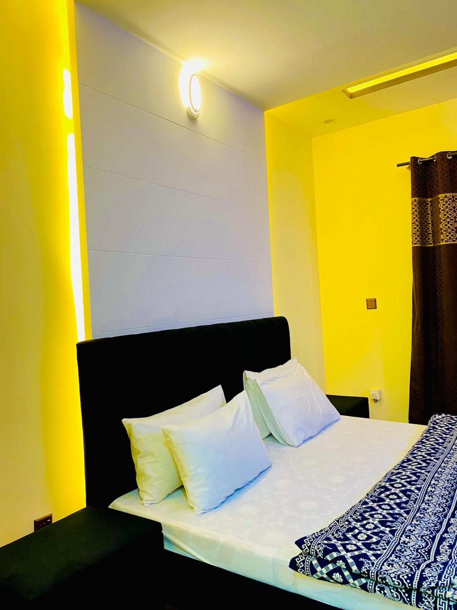 Moonlight Guest House Равалпинди Экстерьер фото